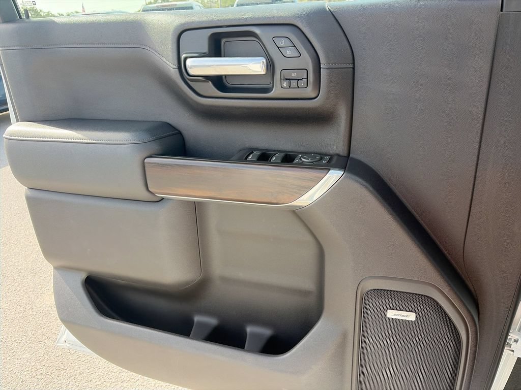 Used 2019 GMC Sierra 1500 SLT w/ SLT Premium Plus Package AWD/4WD image 28