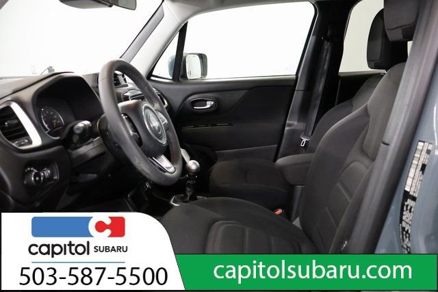 Used 2018 Jeep Renegade Latitude image 12
