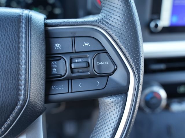 Used 2024 Toyota Tacoma TRD Off-Road AWD/4WD image 30
