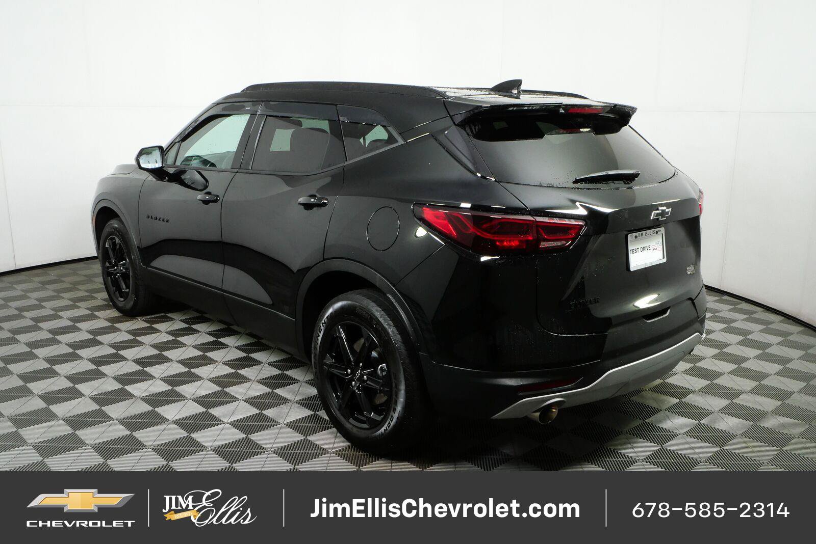 Certified 2024 Chevrolet Blazer LT w/ Convenience Package FWD image 27