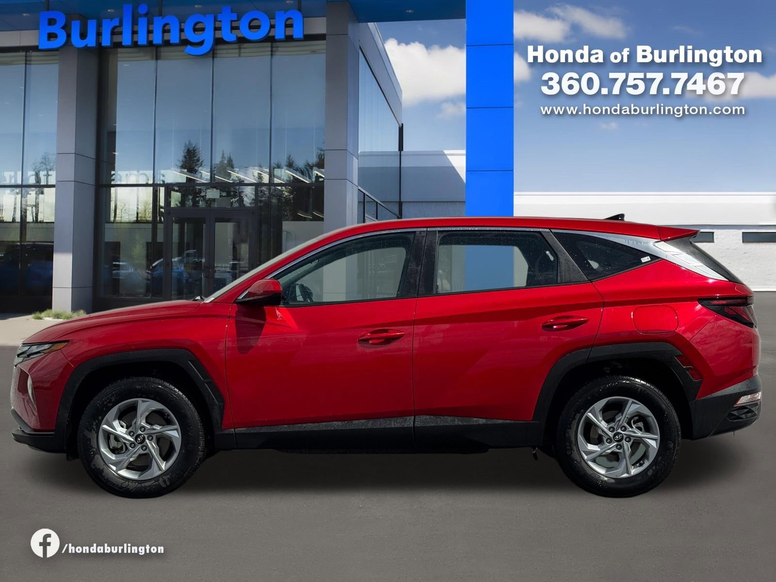 Used 2023 Hyundai Tucson SE AWD/4WD image 3