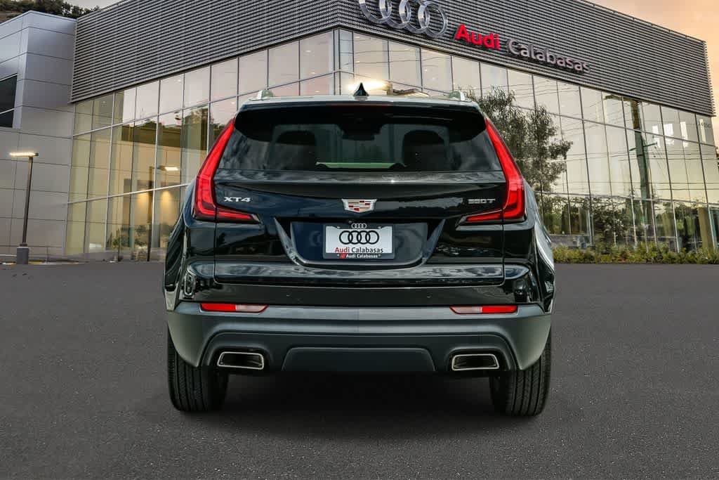 Used 2023 Cadillac XT4 Luxury w/ Cold Weather Package FWD image 3