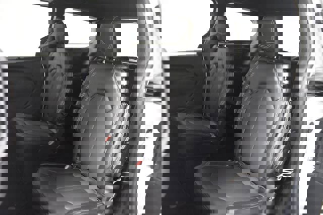 New 2026 Chrysler Pacifica Select image 17