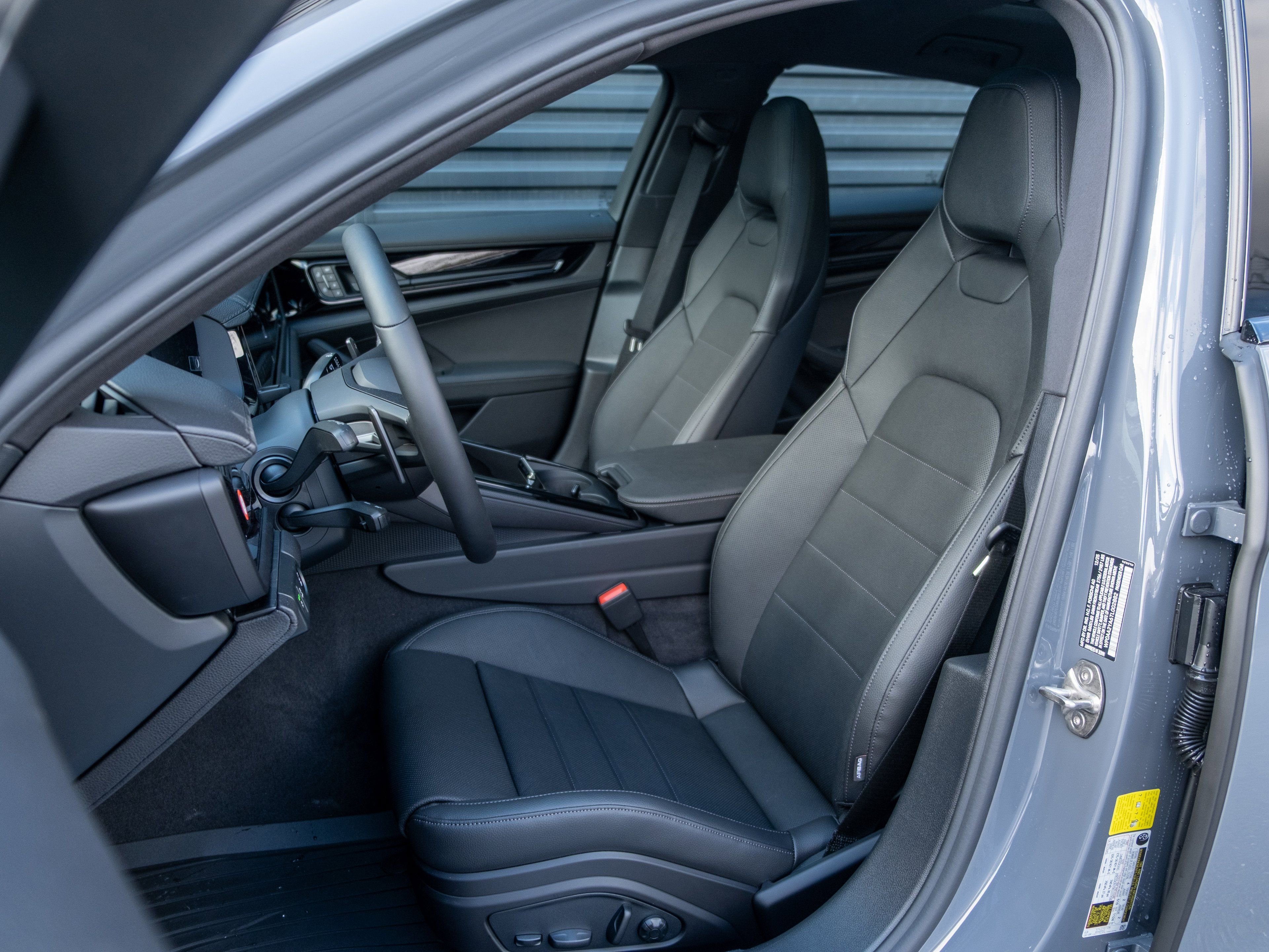 New 2026 Porsche Panamera 4 image 5