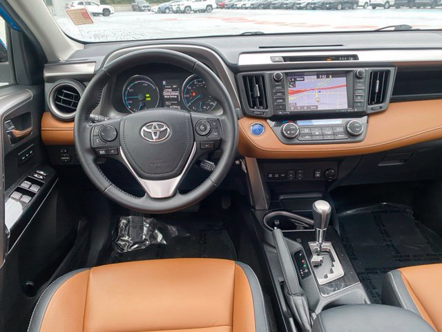 Used 2017 Toyota RAV4 Limited w/ Advanced Technology Package AWD/4WD image 12