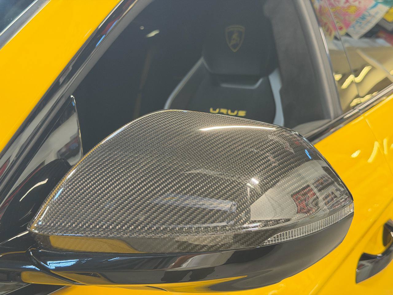 Used 2023 Lamborghini Urus Performante AWD/4WD image 13