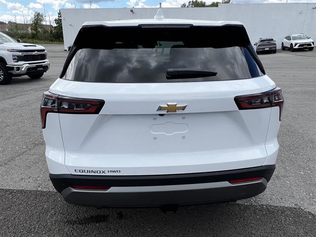 New 2026 Chevrolet Equinox LT w/ Convenience Package II image 4