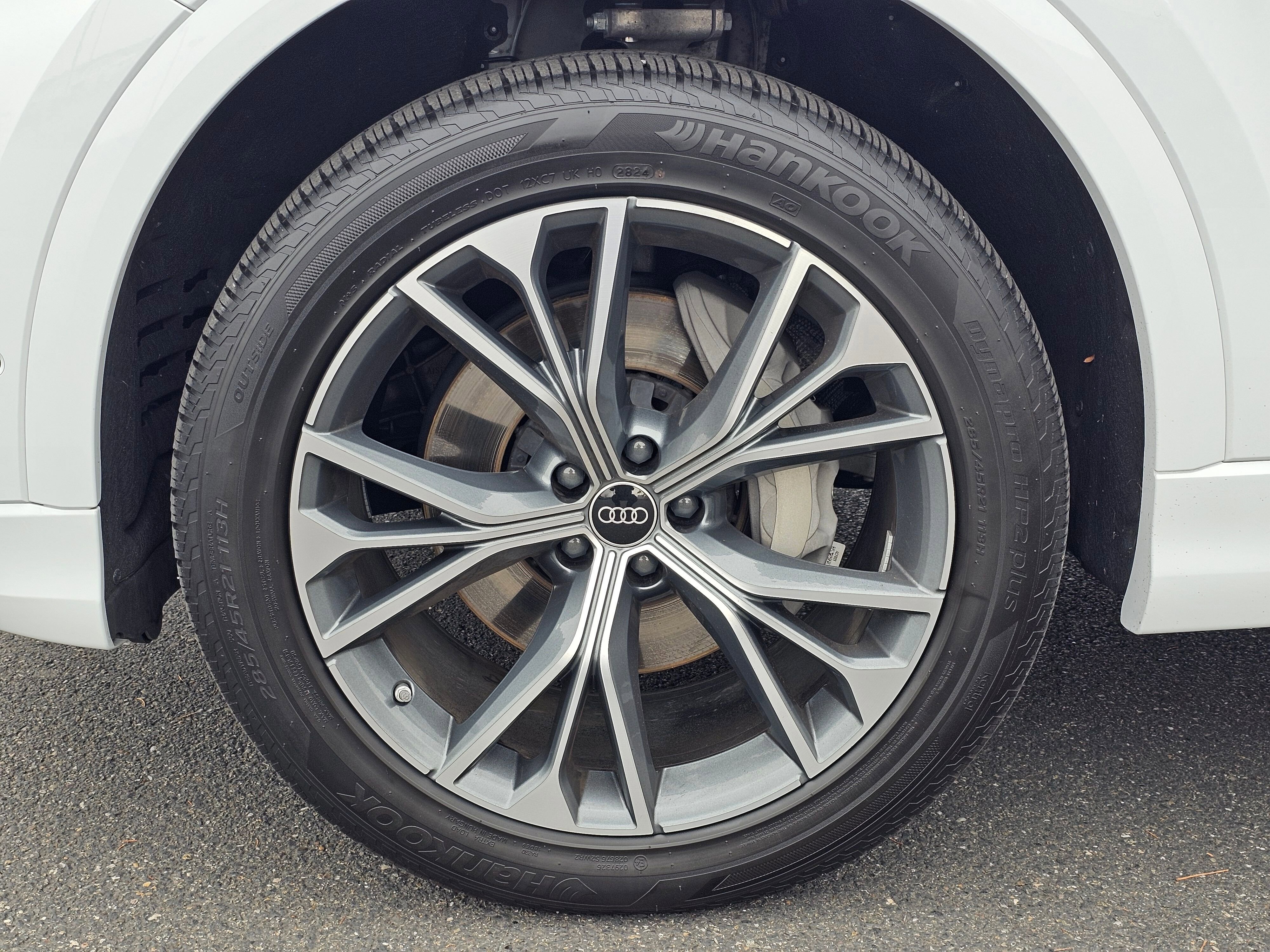 Certified 2025 Audi Q8 Premium Plus w/ Premium Plus Package image 9