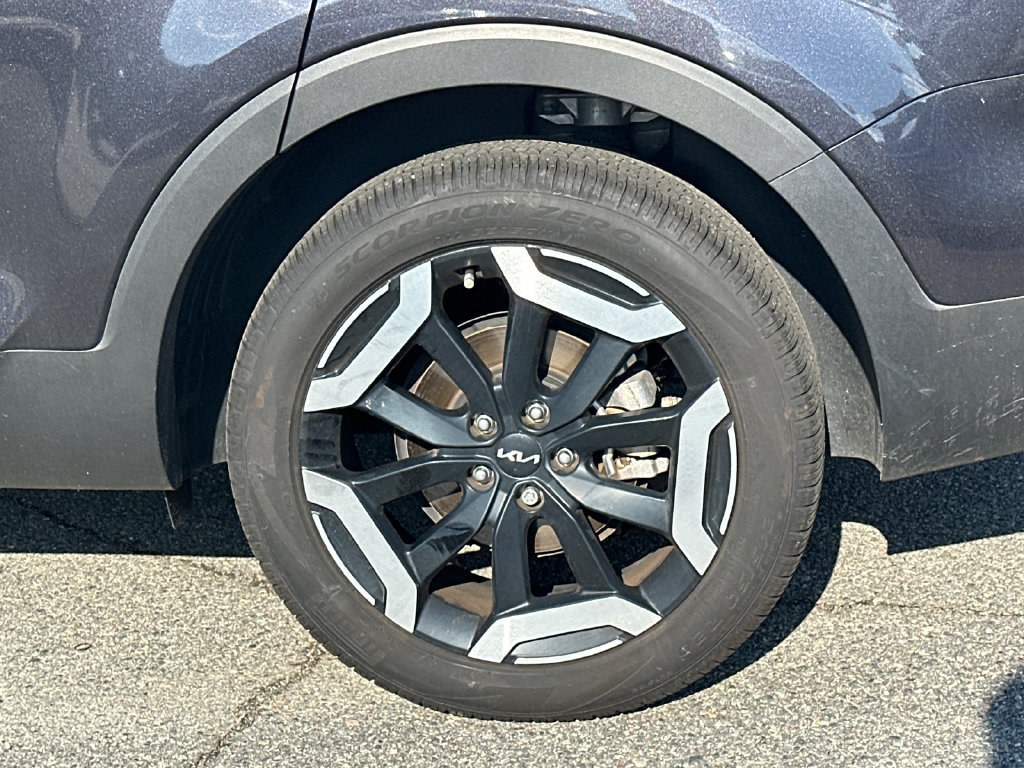 Certified 2025 Kia Telluride EX w/ EX Captain's Chair Package AWD/4WD image 20
