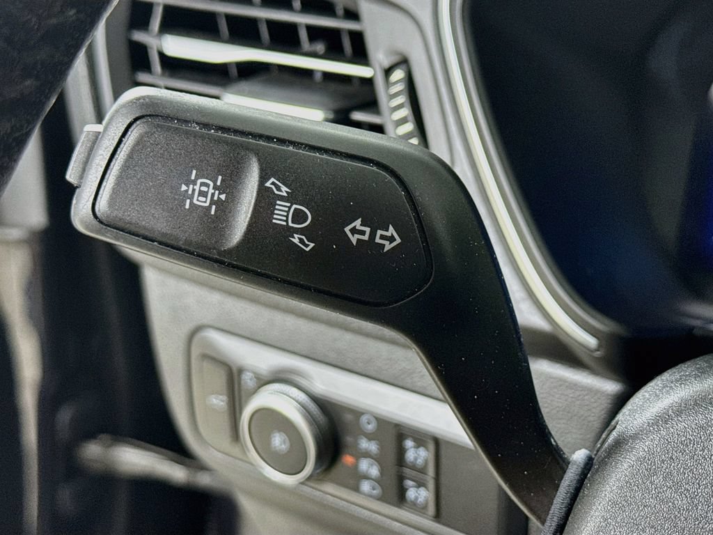 Used 2020 Ford Escape Titanium AWD/4WD image 13