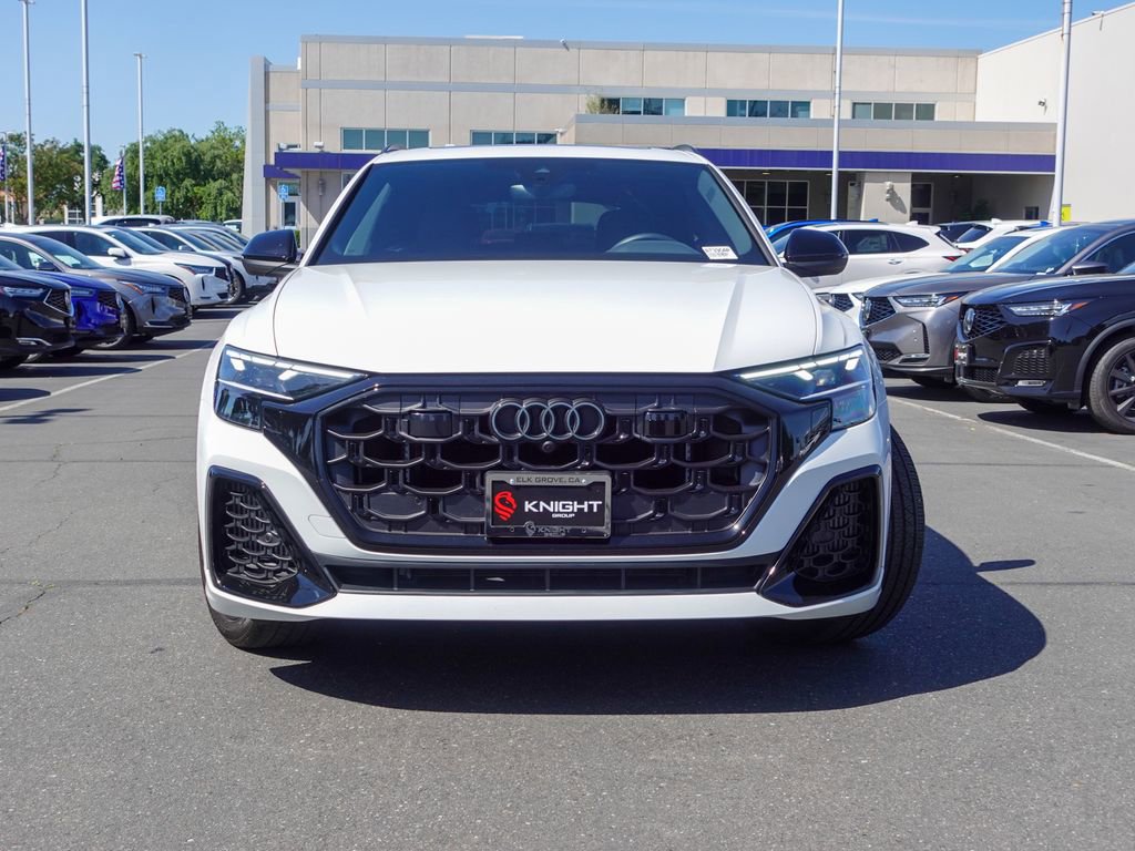 Used 2024 Audi SQ8 Premium Plus w/ Executive Package image 3
