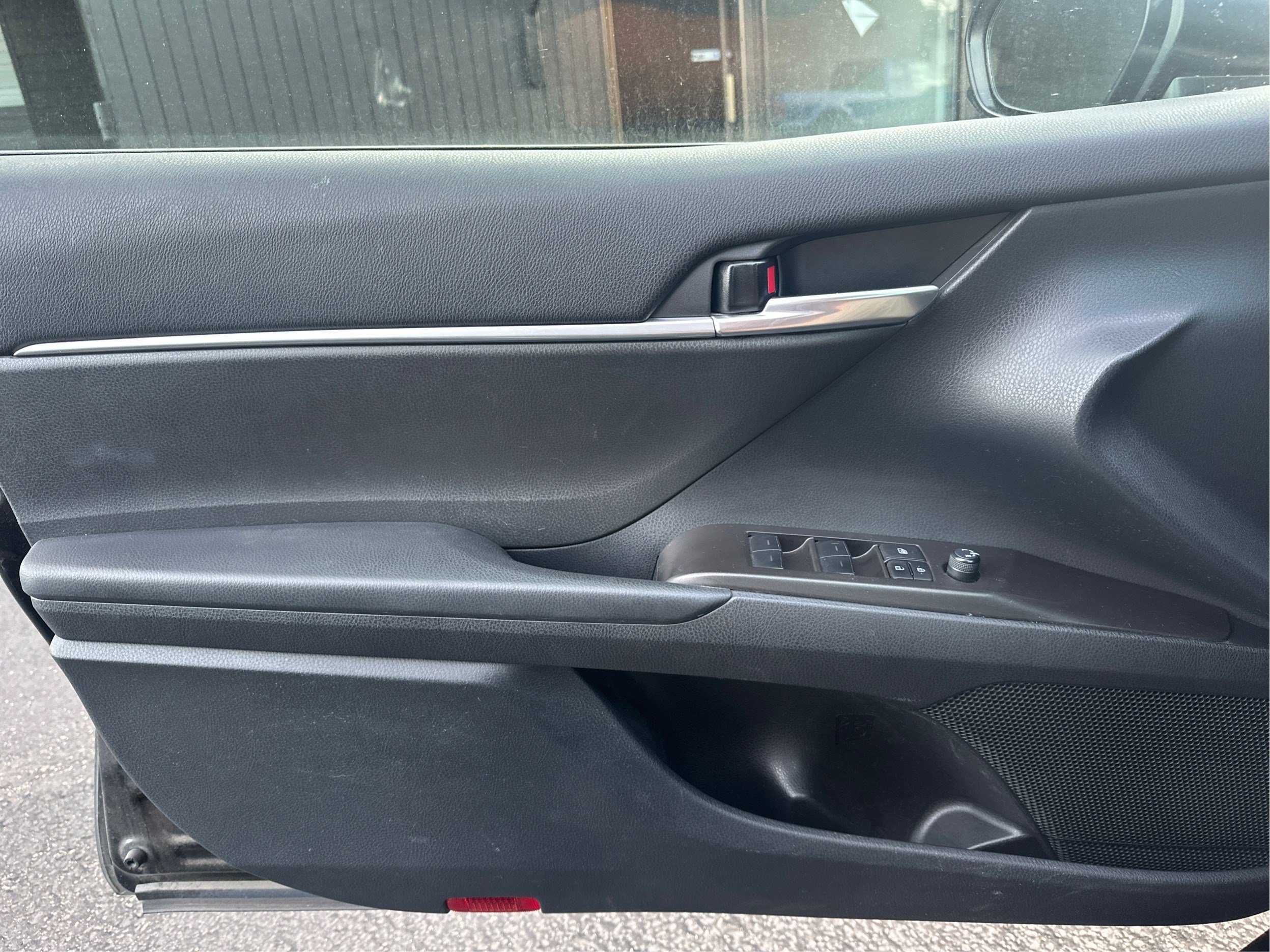 Used 2023 Toyota Camry LE FWD image 20