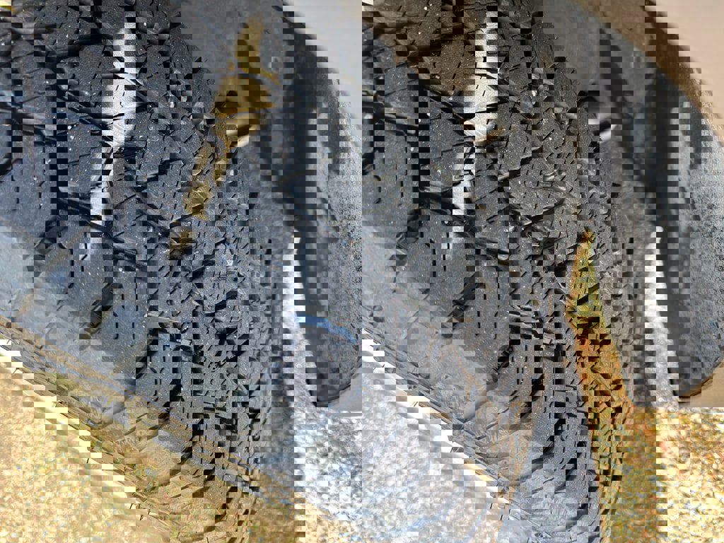 Used 2020 Hyundai Santa Fe Limited w/ Cargo Package image 27