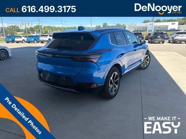 Used 2024 Chevrolet Equinox EV LT AWD/4WD image 6