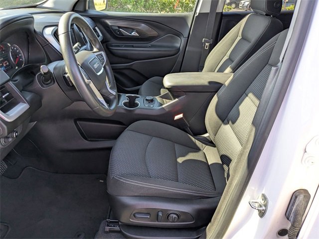 Used 2022 GMC Terrain SLE w/ Driver Convenience Package image 15