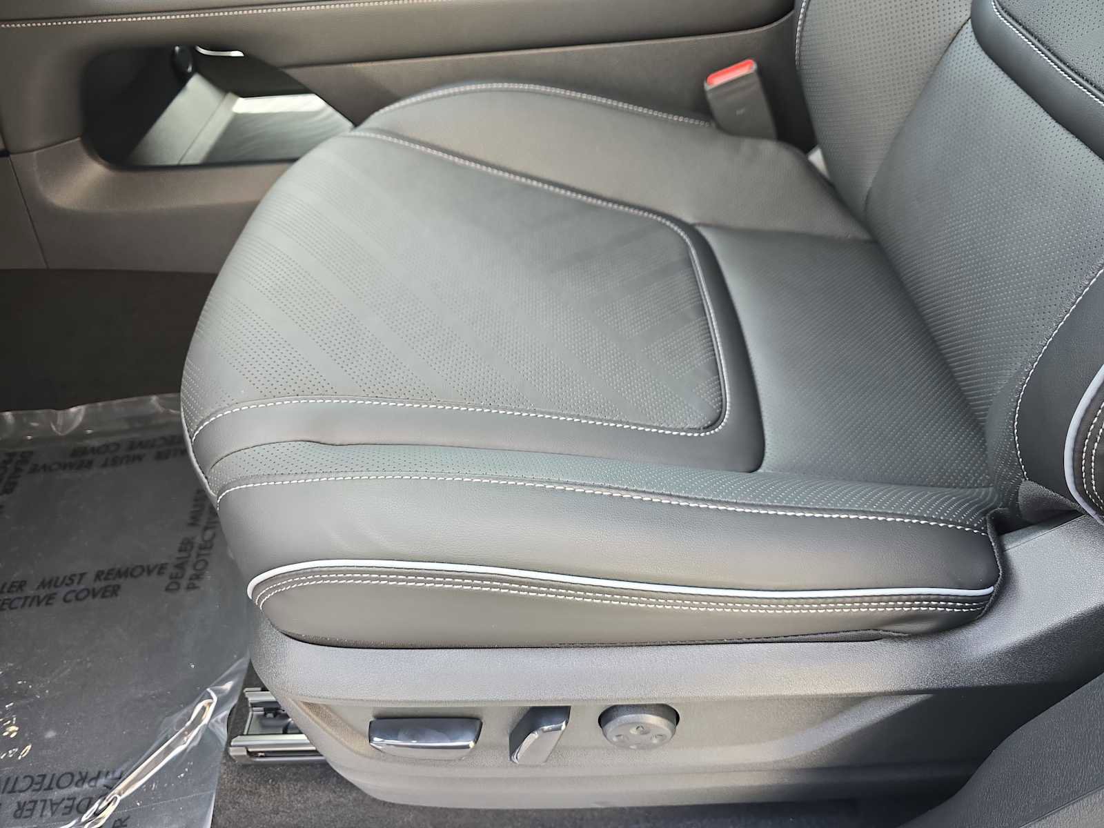New 2026 INFINITI QX80 Luxe w/ Cargo Package image 15