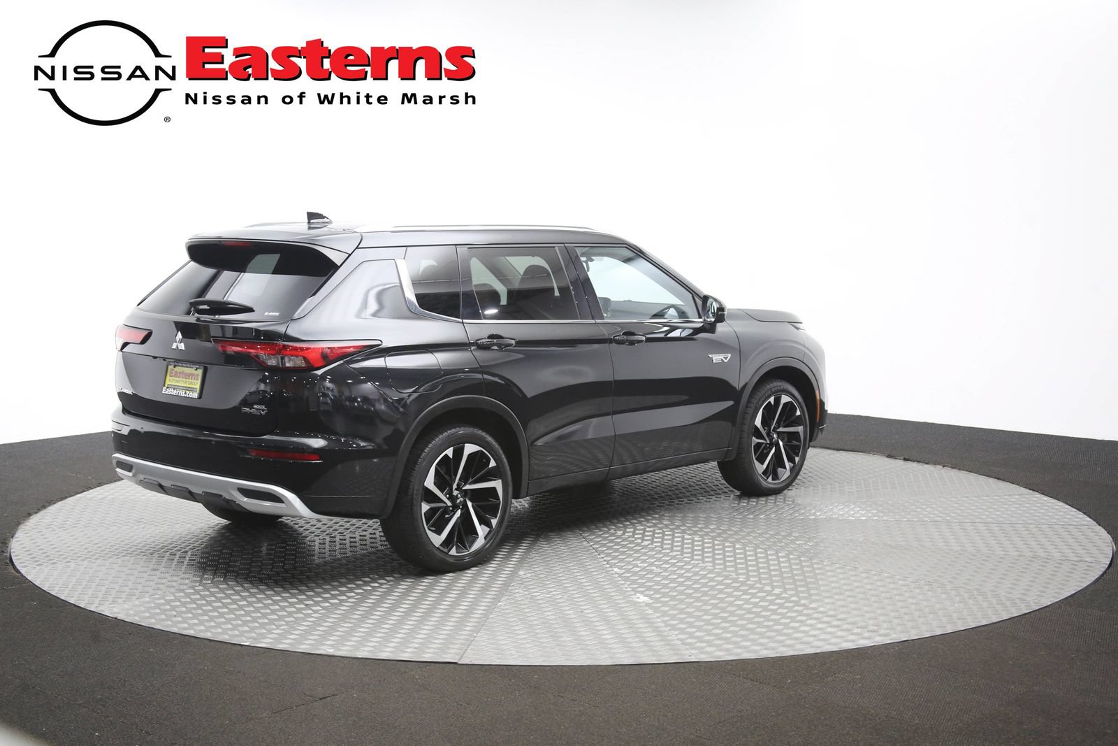 Used 2024 Mitsubishi Outlander SEL AWD/4WD image 44
