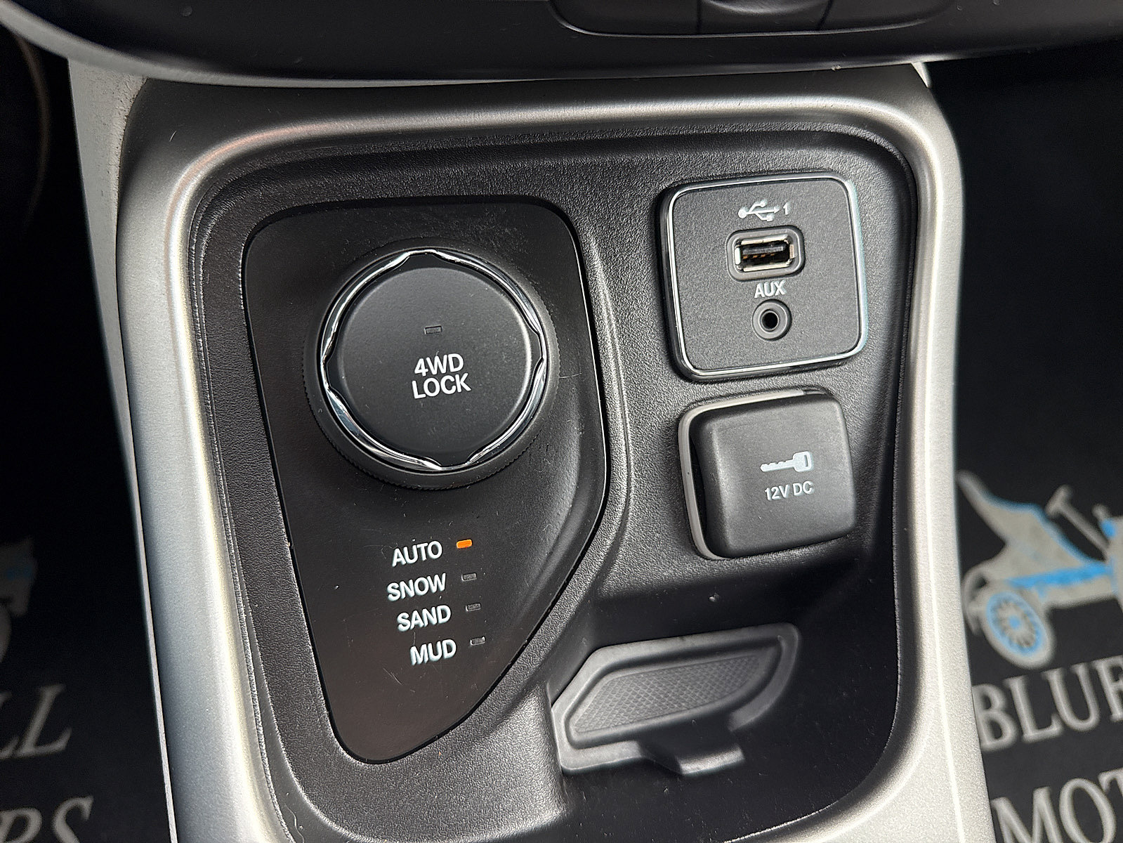 Used 2019 Jeep Compass Latitude w/ Popular Equipment Group AWD/4WD image 45