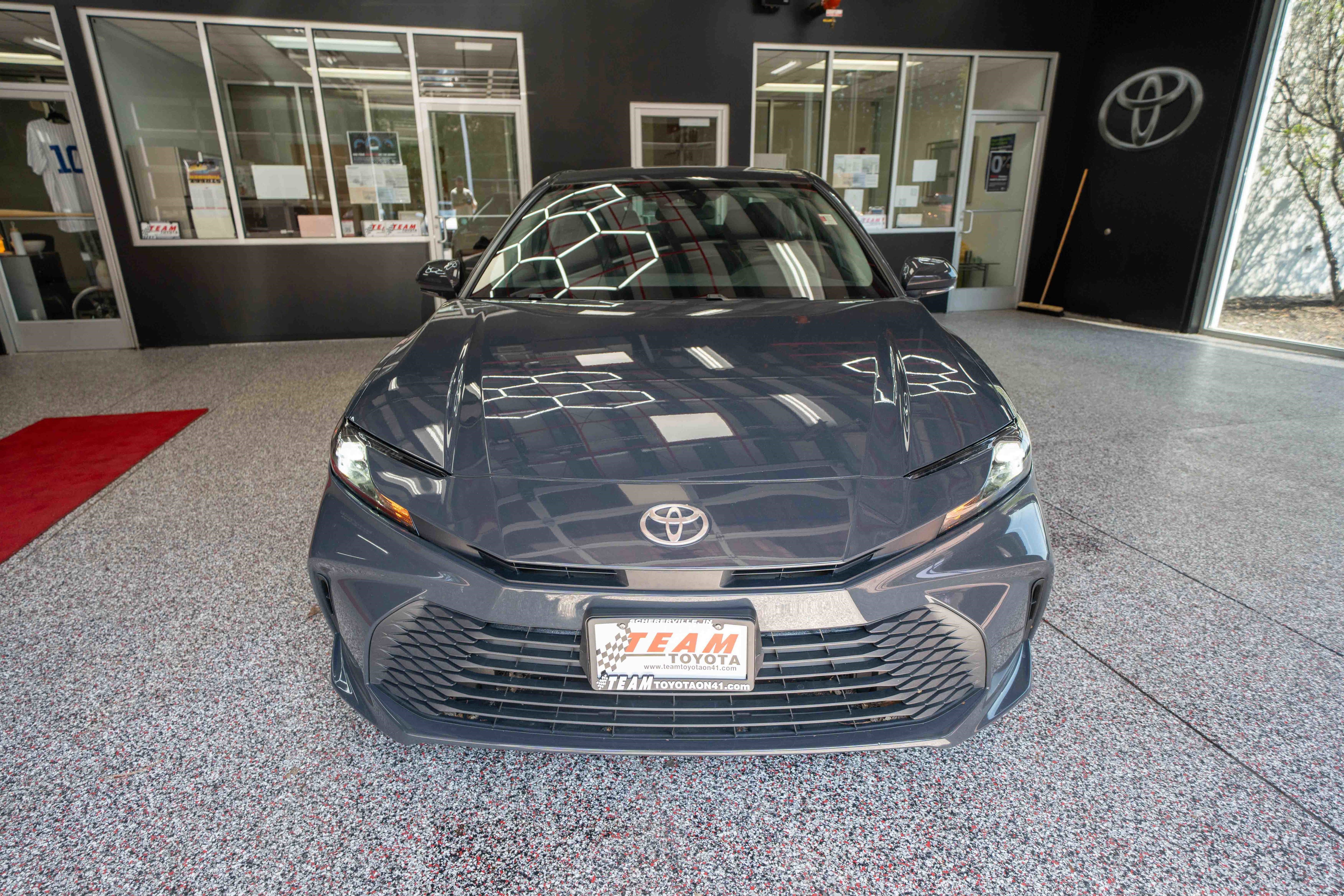 Used 2025 Toyota Camry LE FWD image 6