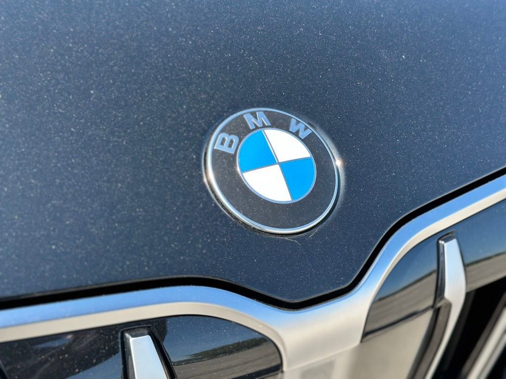 New 2026 BMW X1 xDrive28i w/ Technology Package AWD/4WD image 11