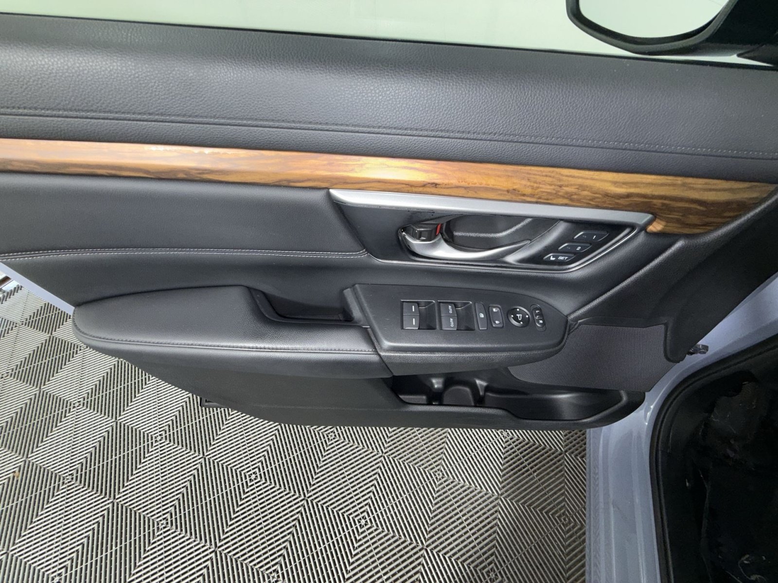 Used 2022 Honda CR-V EX-L image 15