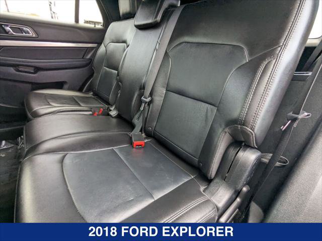Used 2018 Ford Explorer XLT w/ Equipment Group 202A FWD image 21