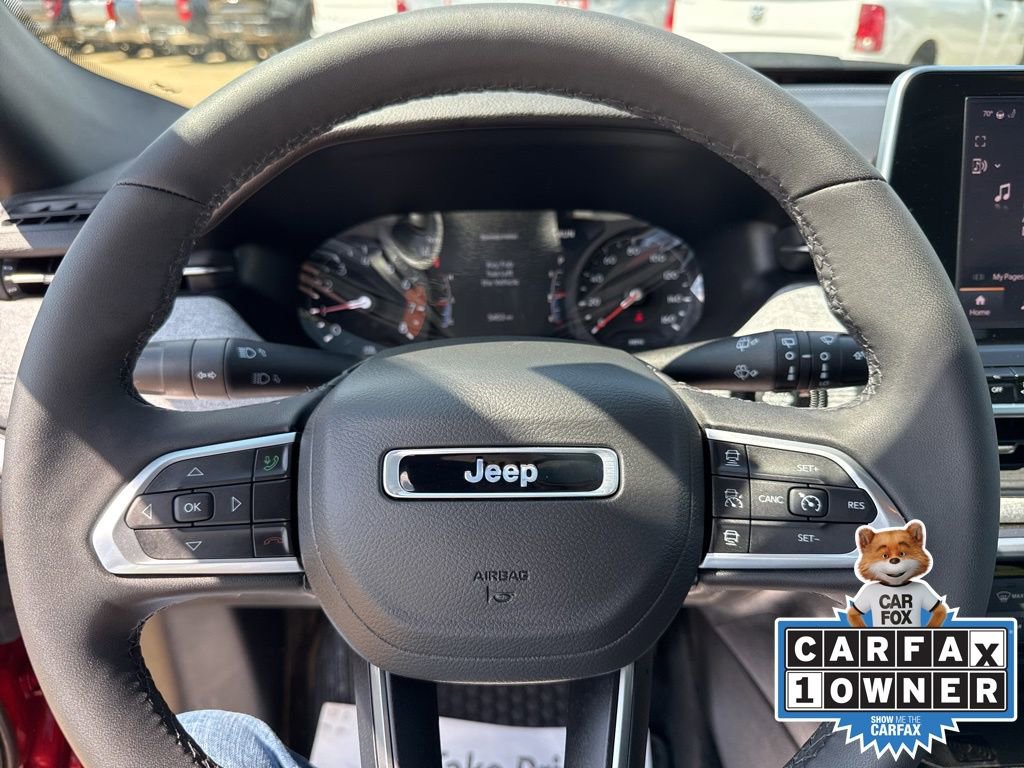 Certified 2025 Jeep Compass Latitude w/ Sun & Sound Group image 8
