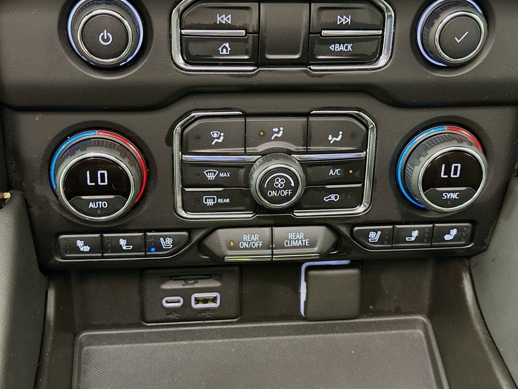 Used 2021 Chevrolet Tahoe High Country image 19