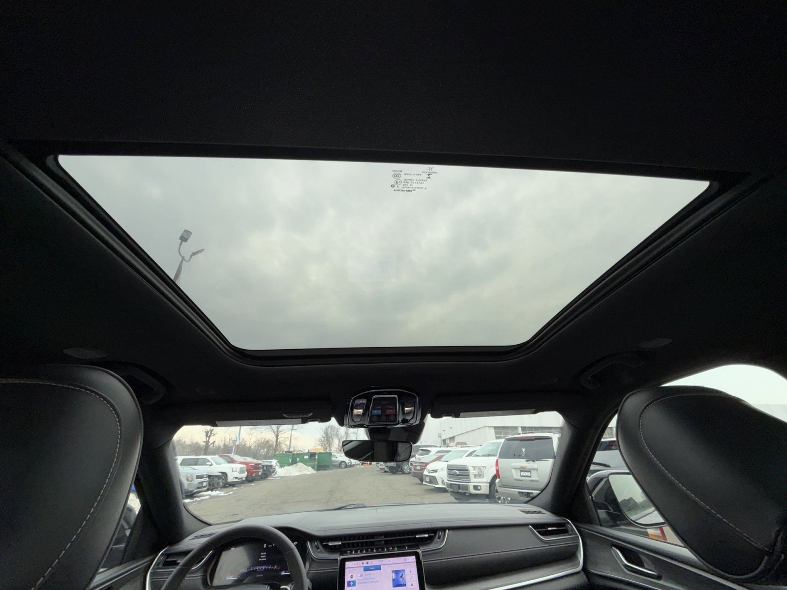 Used 2023 Jeep Grand Cherokee L Overland image 24