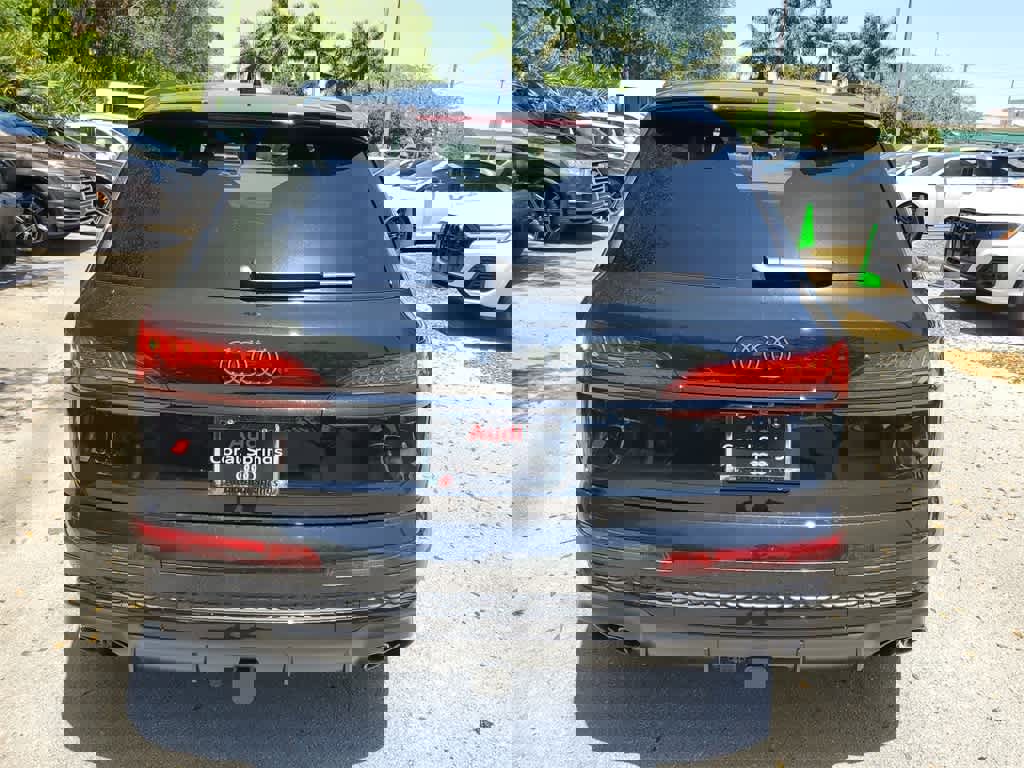 New 2025 Audi SQ7 Premium Plus image 7