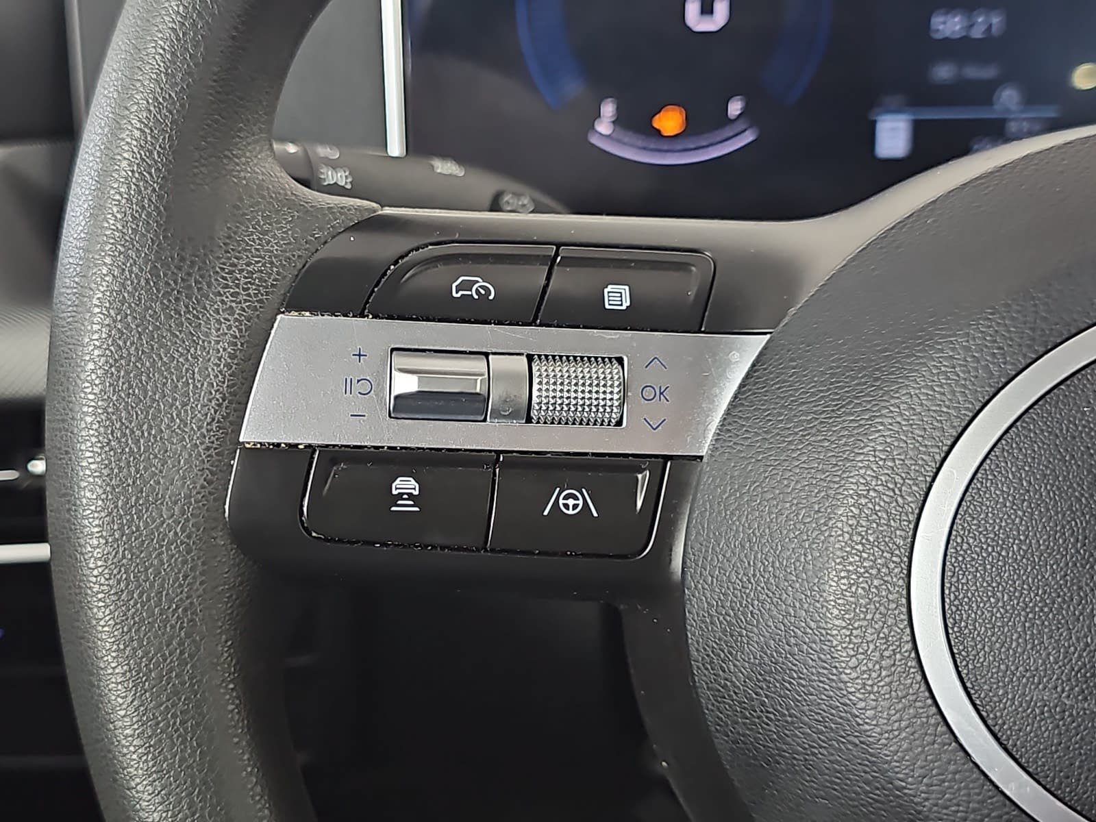 Used 2025 Hyundai Sonata SE FWD image 17