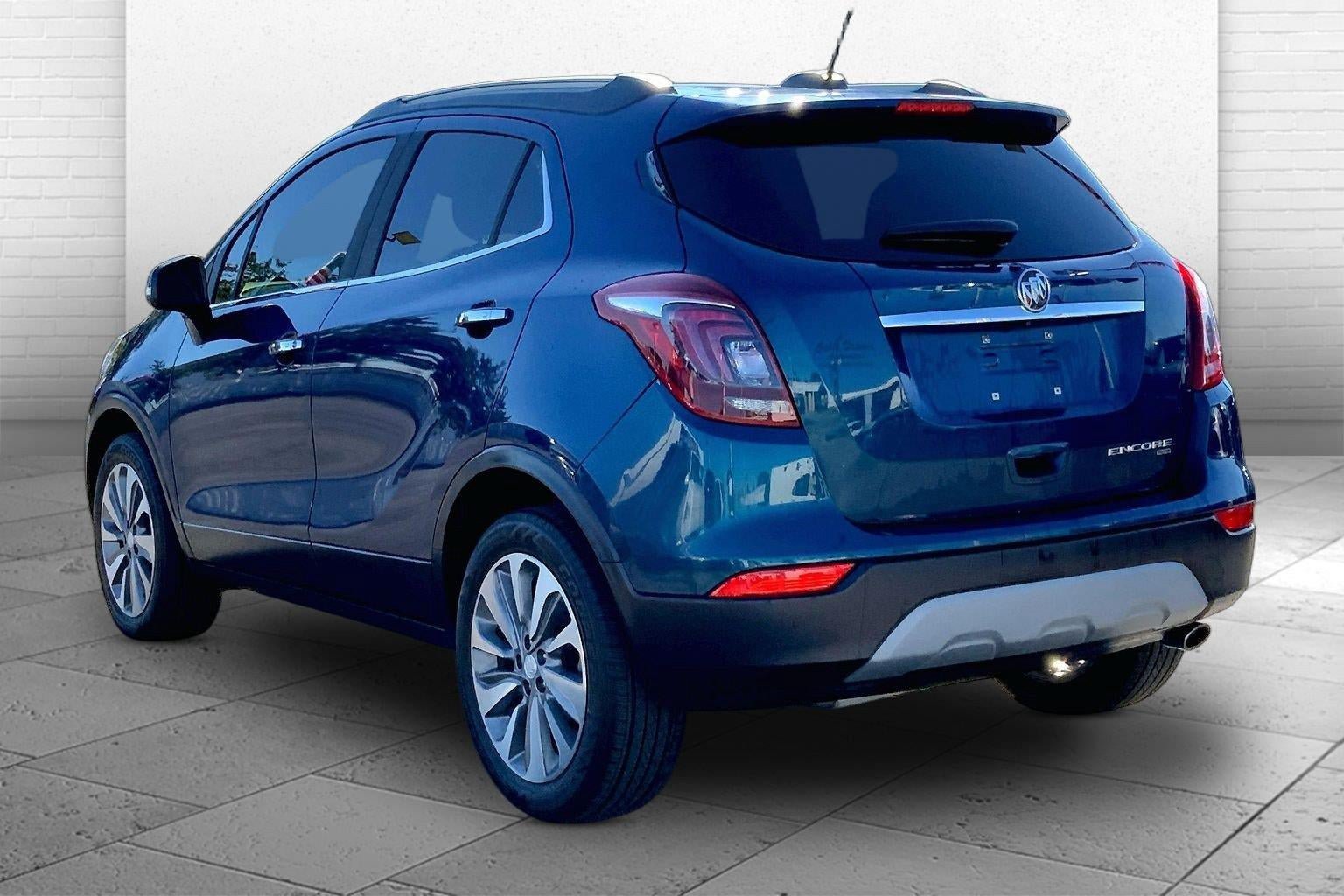 Used 2019 Buick Encore Preferred AWD/4WD image 9