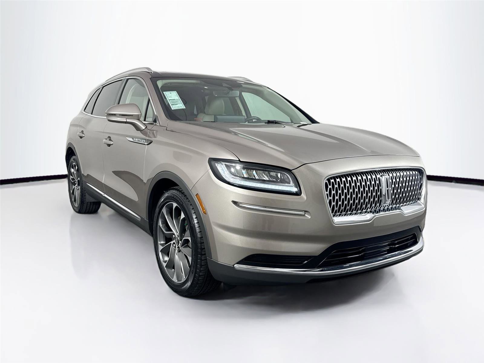 Used 2021 Lincoln Nautilus Reserve w/ Cargo Utility Package image 4