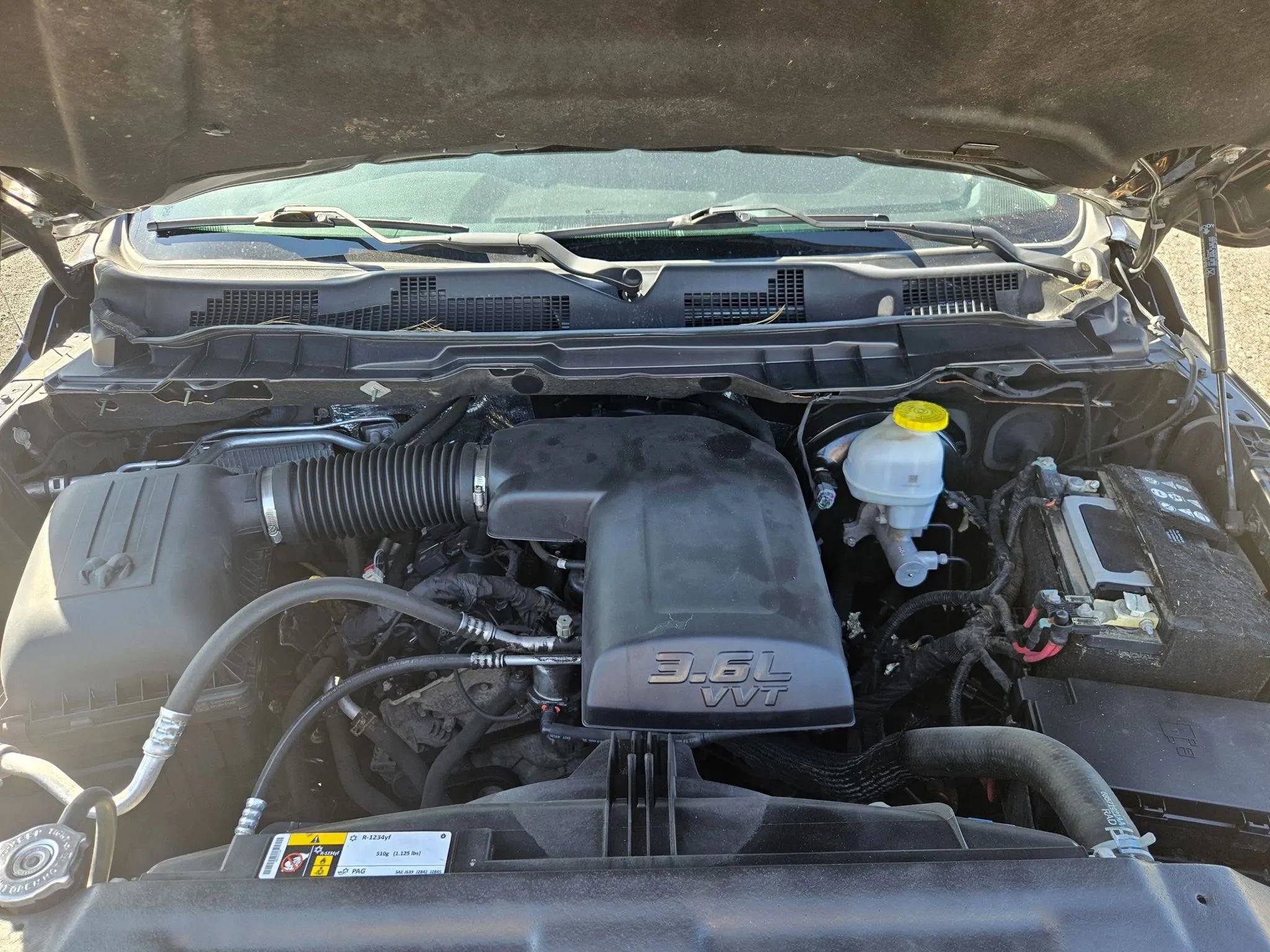 Used 2022 RAM 1500 Classic SLT w/ Electronics Group image 14