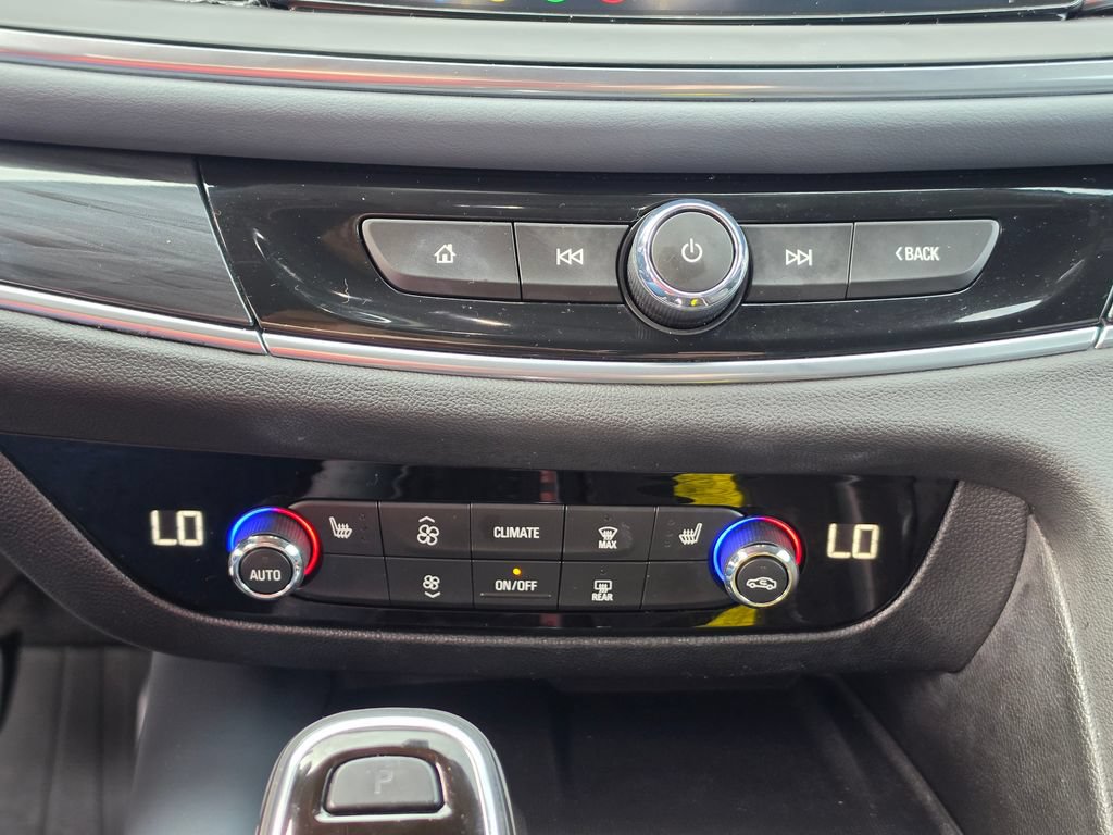Used 2020 Buick Enclave Essence w/ LPO, Floor Liner Package FWD image 23