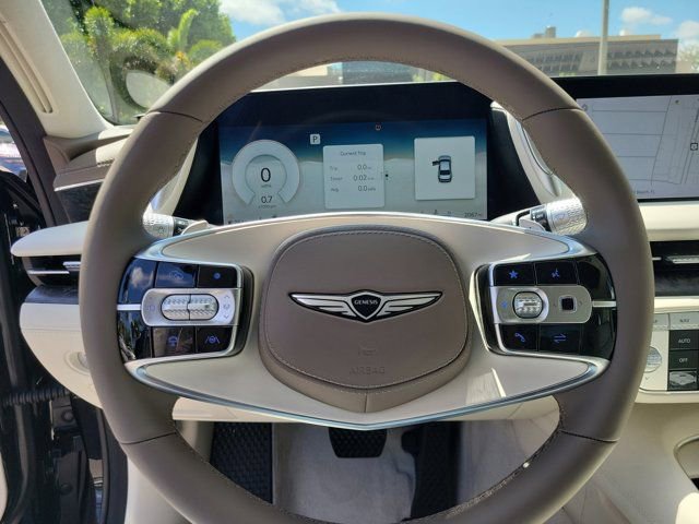 Used 2025 Genesis G90 3.5T image 25