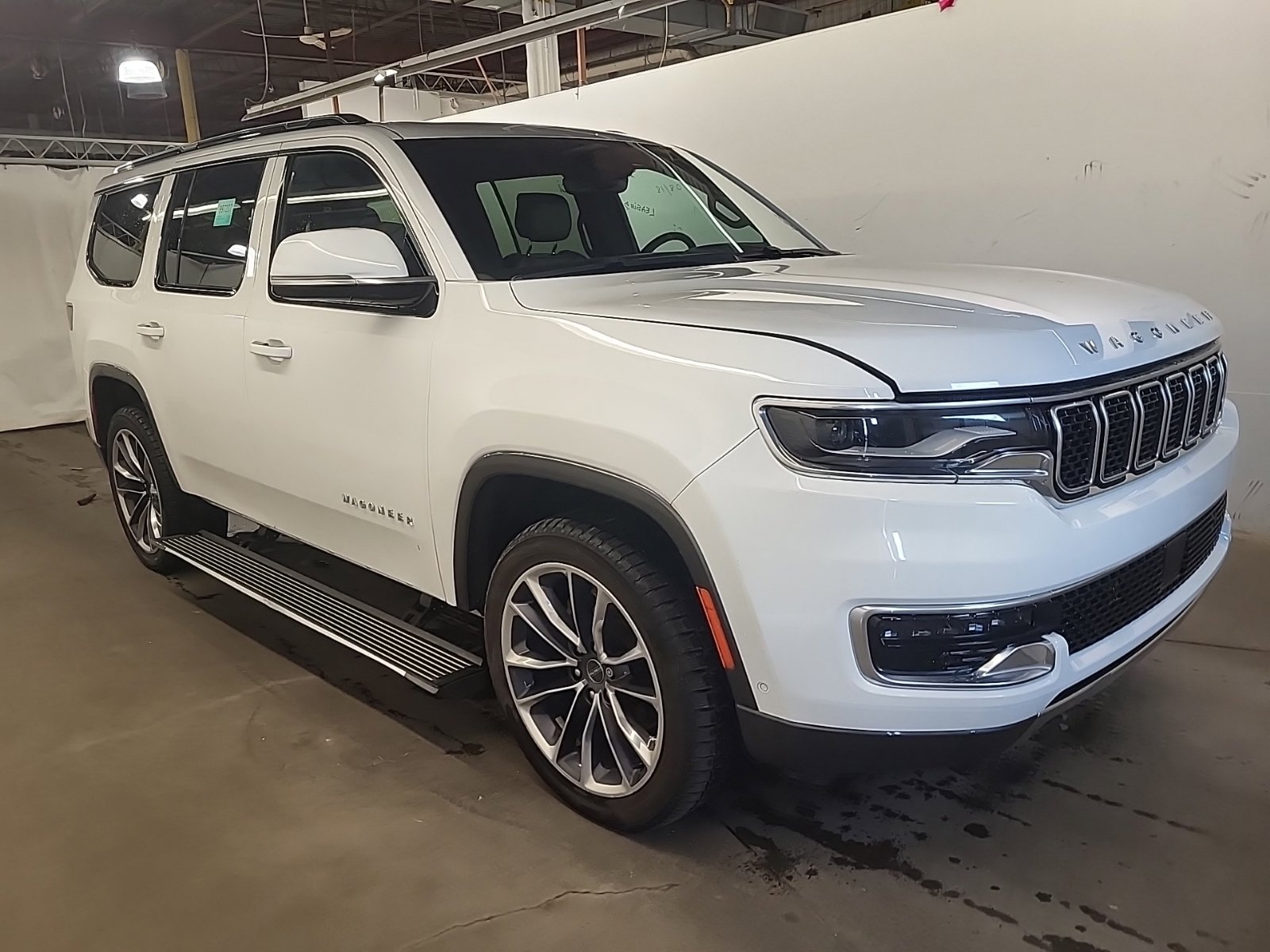 Used 2022 Jeep Wagoneer Series III w/ Premium Group I image 6