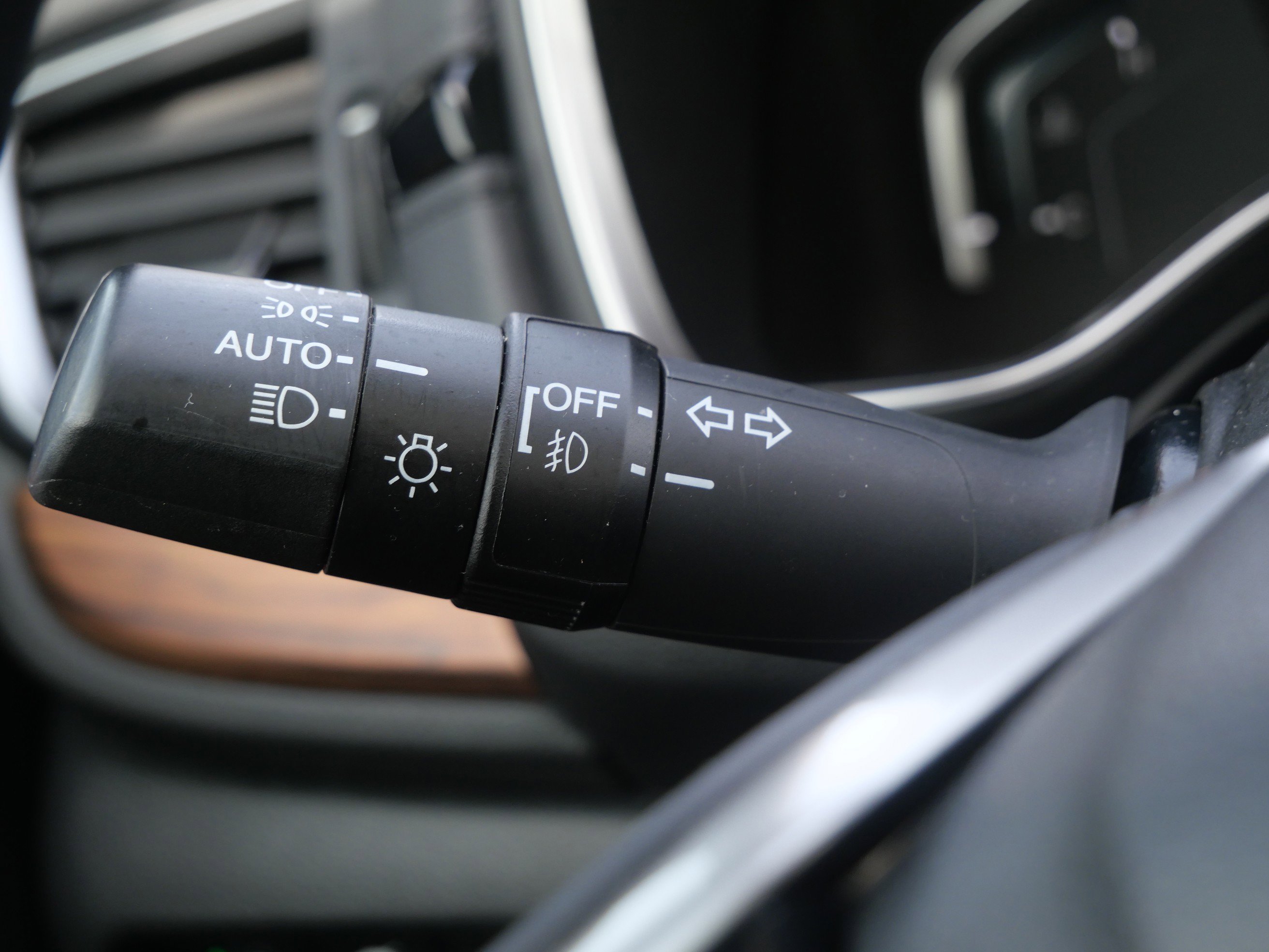 Used 2018 Honda CR-V Touring image 30