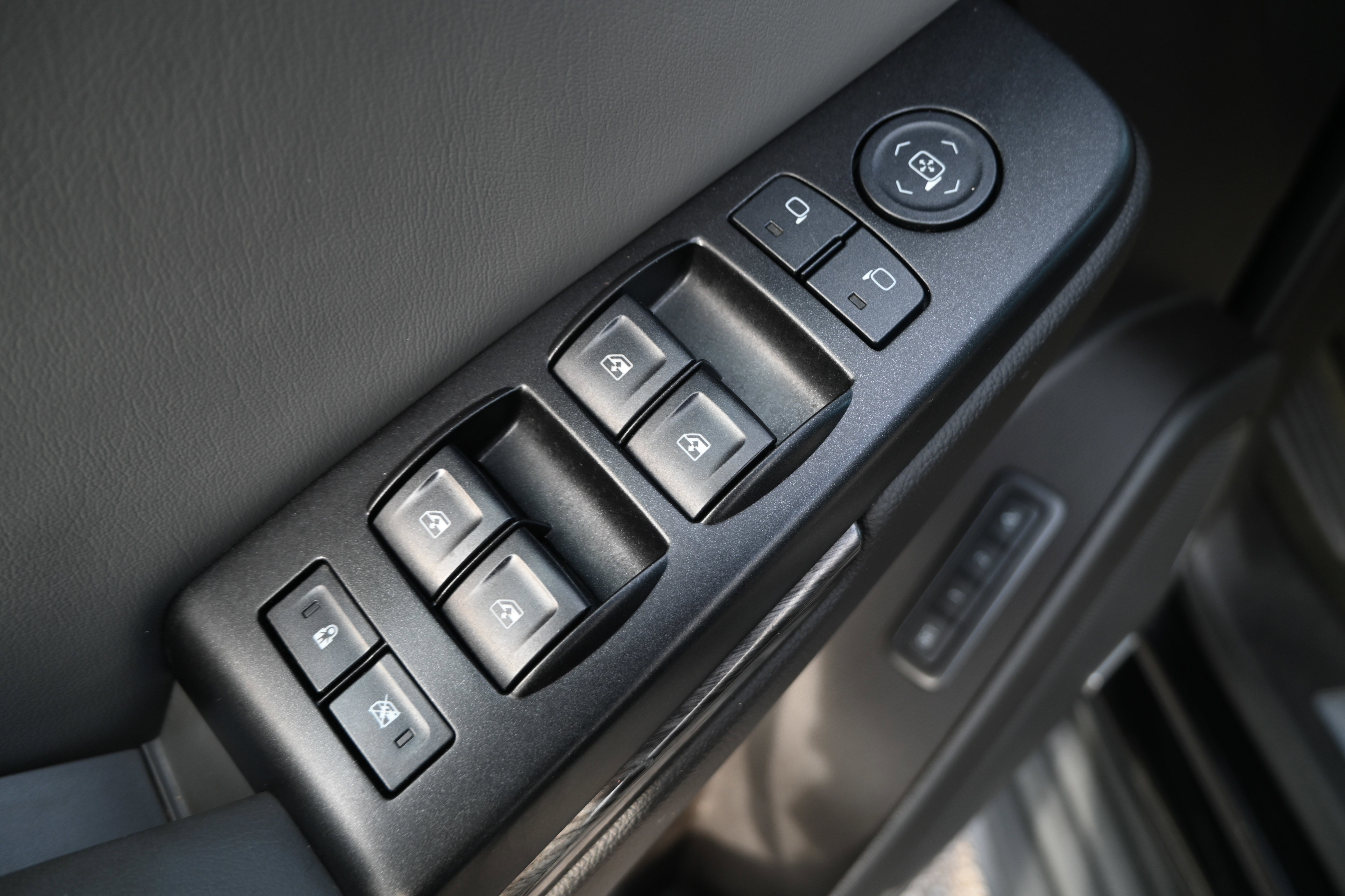 Used 2016 Chevrolet Tahoe LT image 29