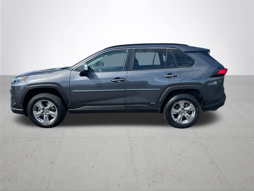 Used 2024 Toyota RAV4 LE AWD/4WD image 10