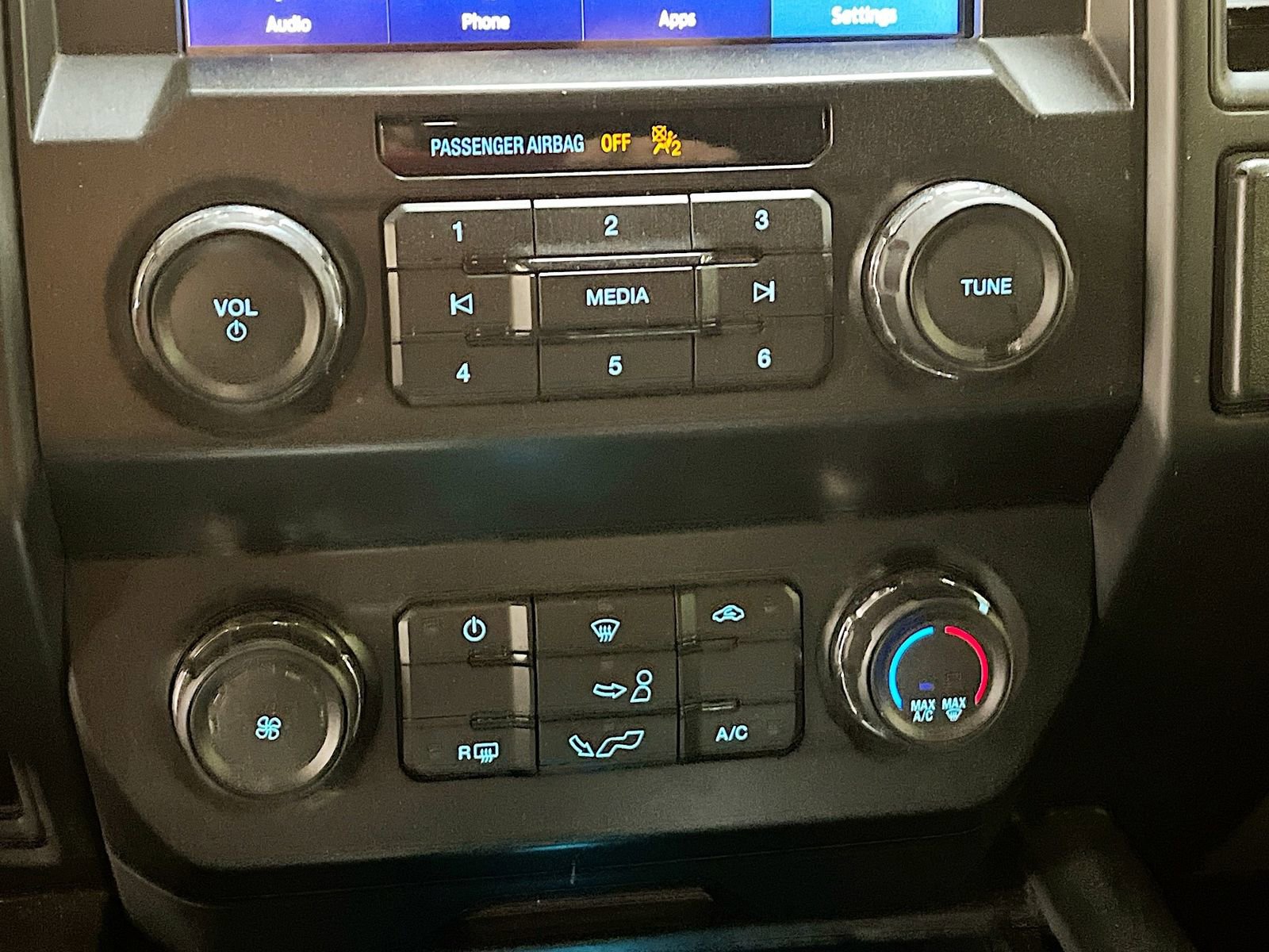 Used 2020 Ford F150 XL w/ Equipment Group 101A Mid AWD/4WD image 15
