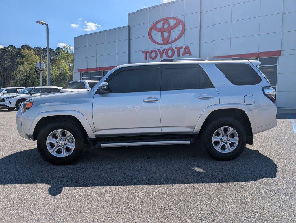 Used 2023 Toyota 4Runner SR5 Premium w/ Moonroof Package image 2