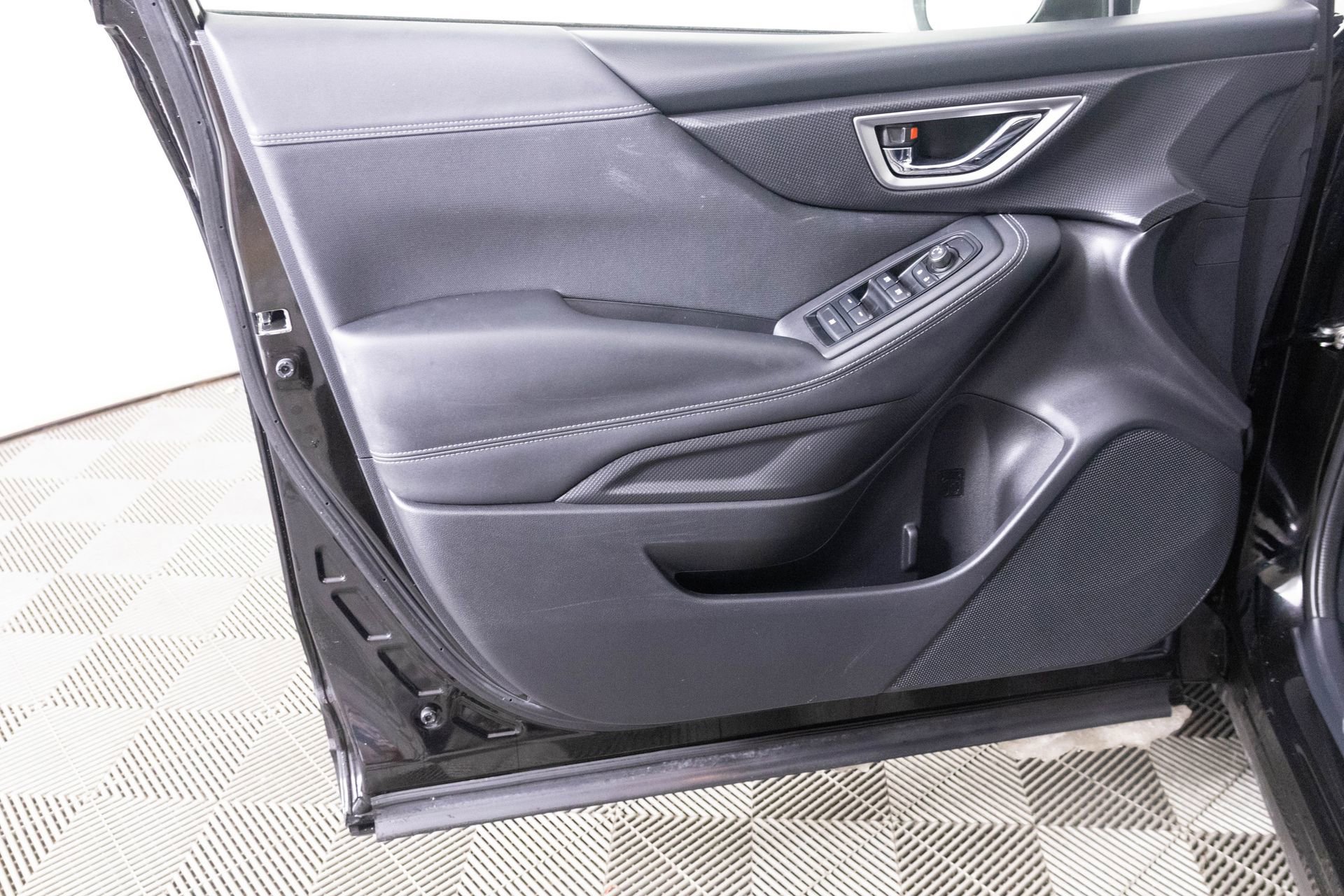 Used 2021 Subaru Forester Premium image 16