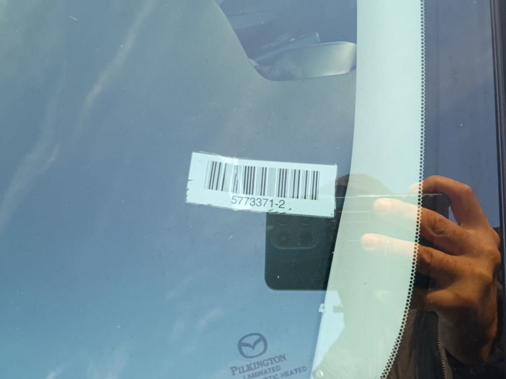 Used 2025 MAZDA CX-50 AWD 2.5 Hybrid w/ Premium Pkg image 14