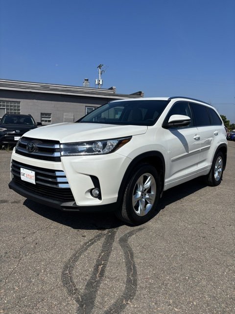 Used 2017 Toyota Highlander Limited image 3