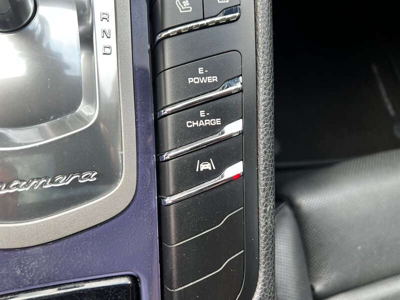 Used 2014 Porsche Panamera S RWD image 34