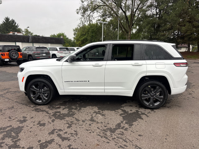 New 2027 Jeep Grand Cherokee Limited AWD/4WD image 3