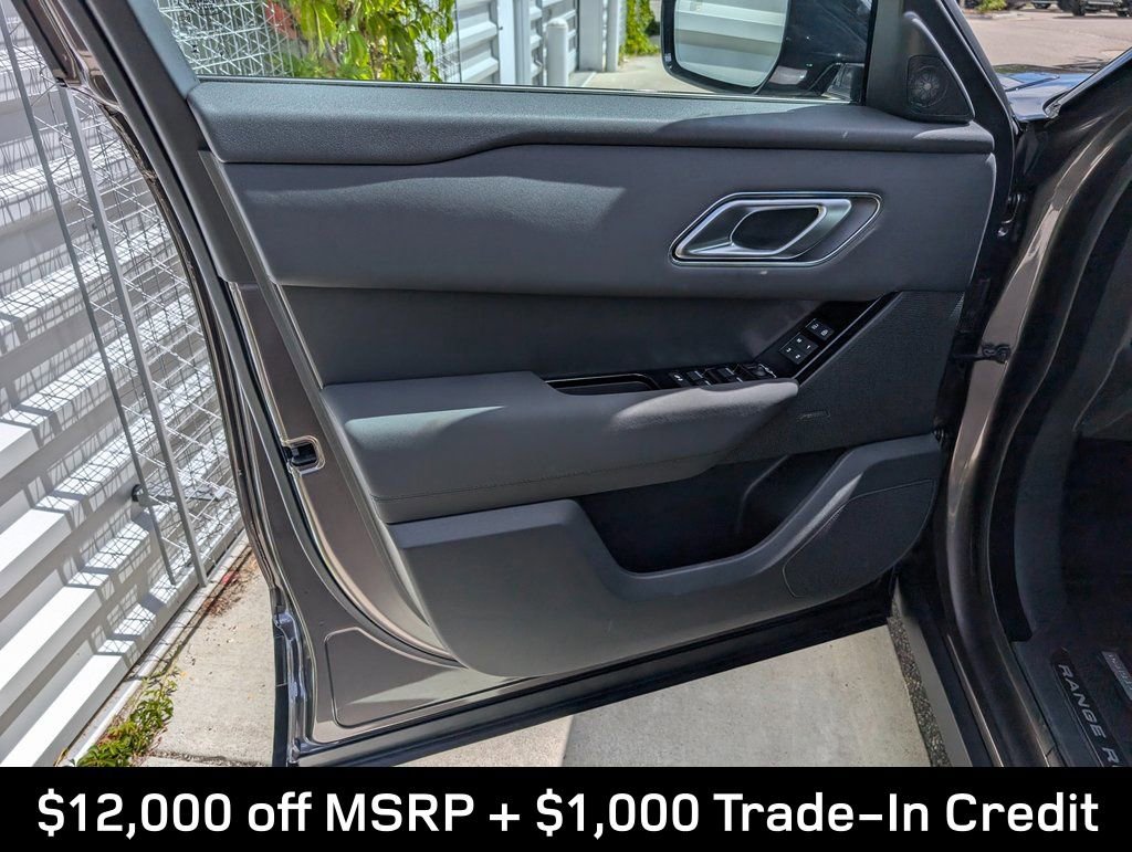 New 2025 Land Rover Range Rover Velar Dynamic SE image 22