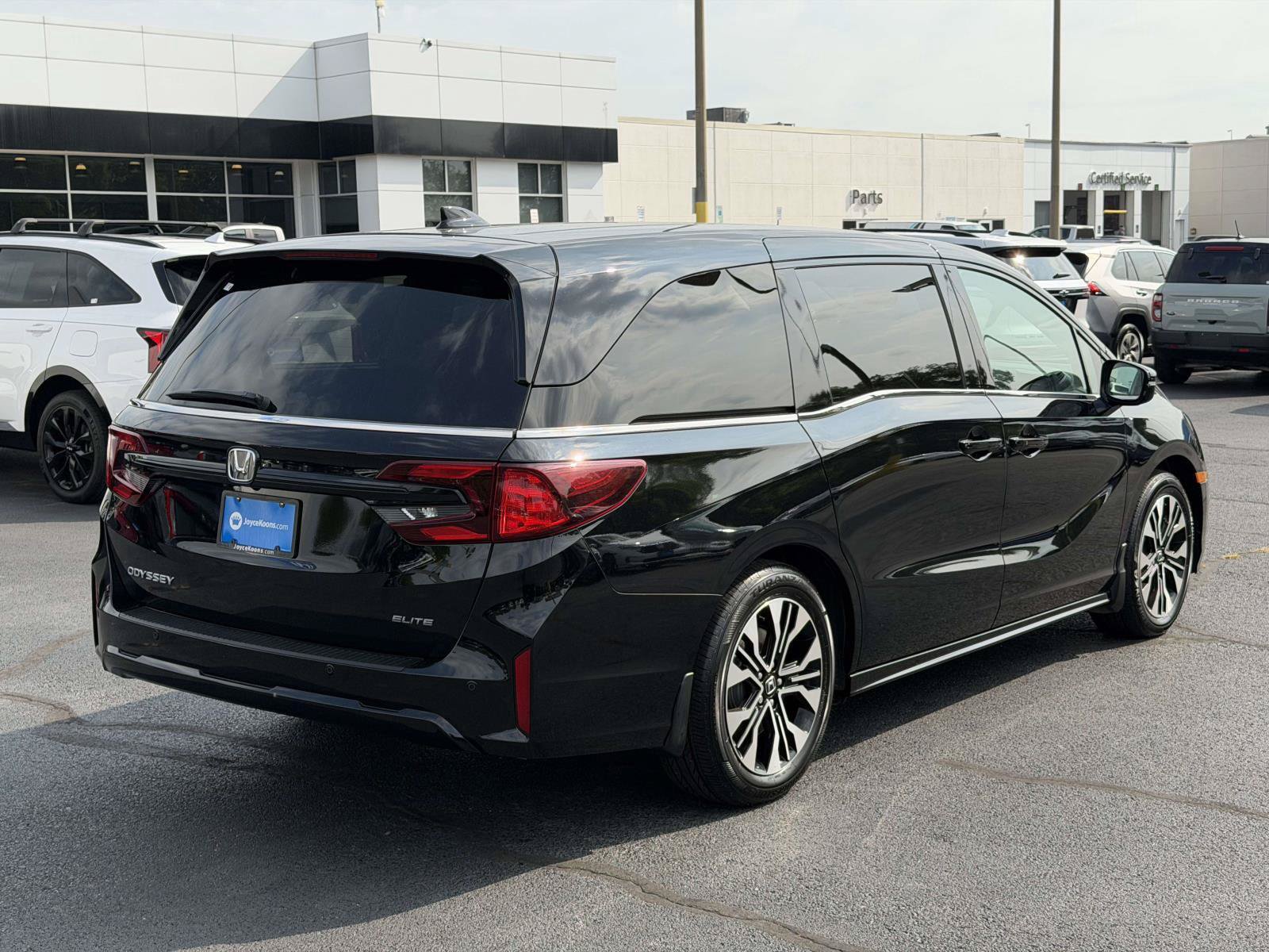 Certified 2026 Honda Odyssey Elite image 2