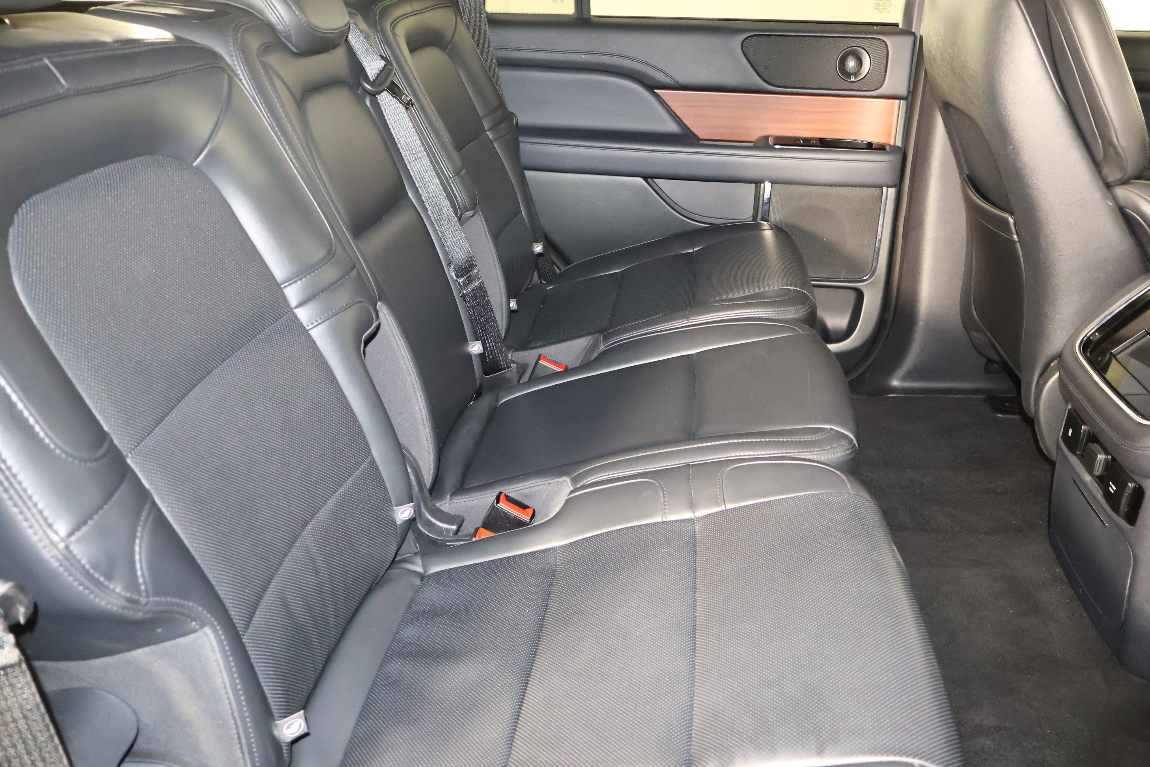 Used 2024 Lincoln Navigator Premiere image 49